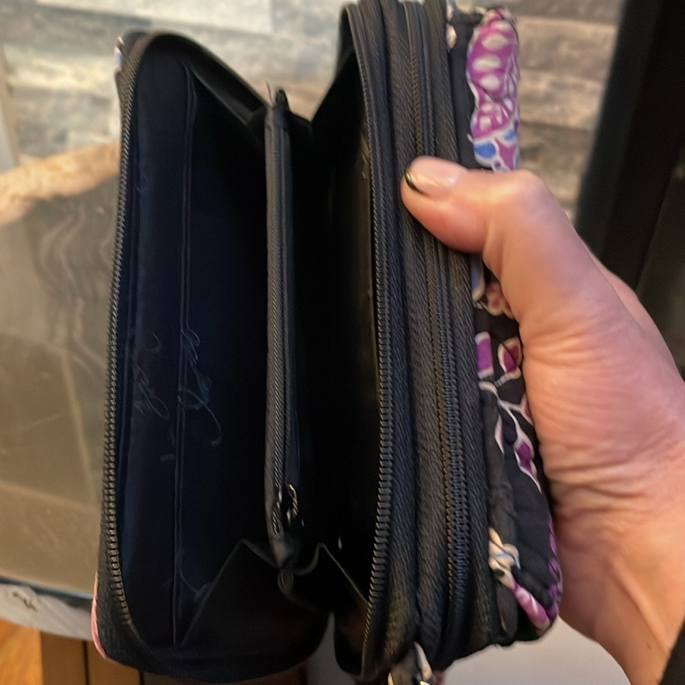 VERA BRADLEY CROSSBODY black purple pink floral - Picture 4 of 6